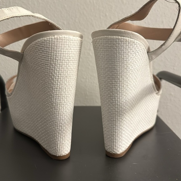 Women White Citrus Steve Madden Ankle Strap Open Toe Platform Heel - Picture 4 of 4